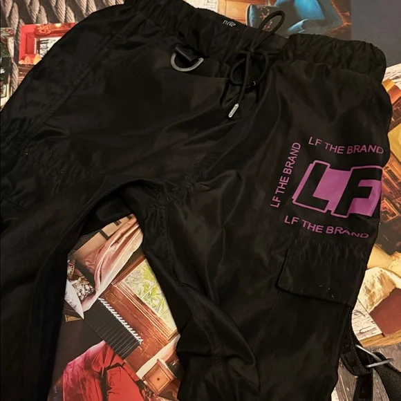 𫦠π
π«¦β’ π₯ LF the Brand x Slayyyyyy Vibes π₯β’ π
𫦠π
- Picture 6 of 13